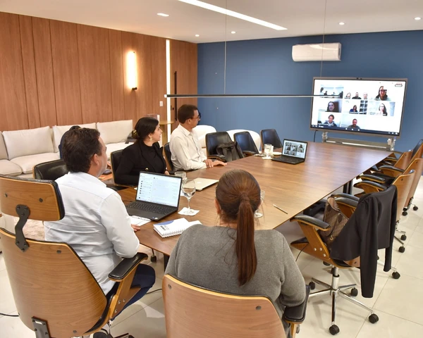 Reunião entre os envolvidos do MP, prefeitura e Idib