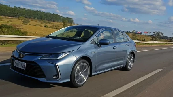 Toyota Corolla por Divulgação