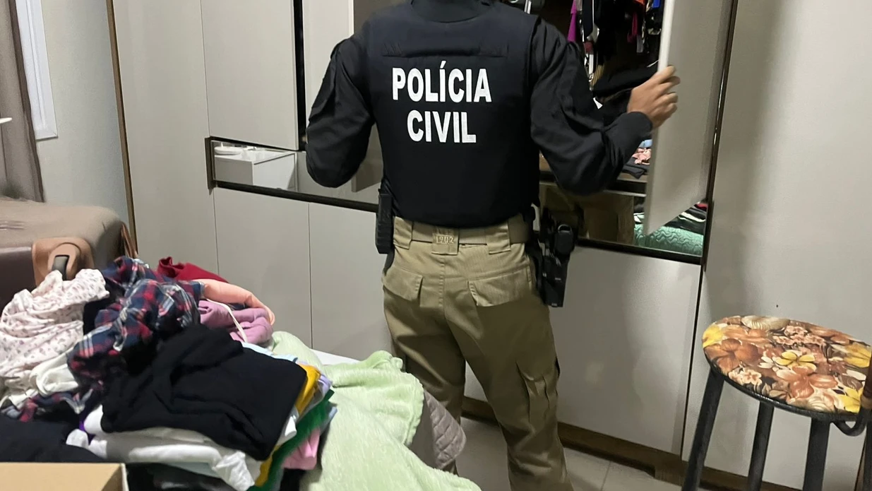 Imagem - Mãe e padrasto são presos por estupro contra adolescente de 15 anos