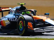 Imagem - Norris lidera segundo treino em Silverstone com McLaren à frente da Ferrari e Bortoleto melhora