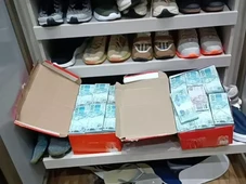 Imagem - PF encontra mais de R$ 1,3 milhão escondidos em caixas de sapato em mansão