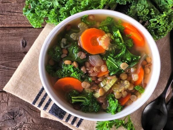 Imagem - 5 receitas práticas e deliciosas com couve para o almoço