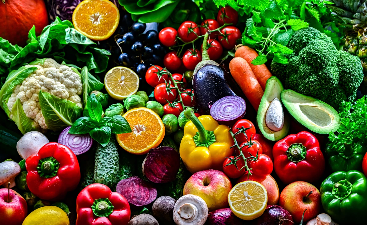 Frutas e vegetais por Shutterstock