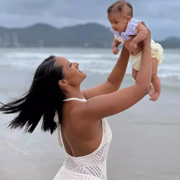 Karol Bernardo, Vinicius Rodrigues e a filha - Foto: Reprodução/Instagram por Reprodução/Instagram