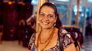 Regina Dourado na novela Tropicaliente (1994) por Reprodução / TV Globo