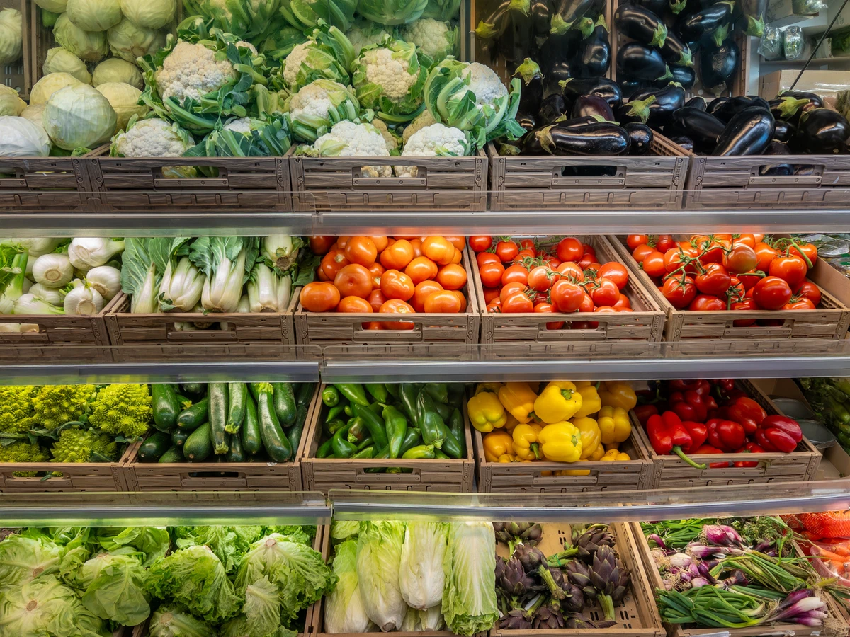 Vegetais à venda por Shutterstock