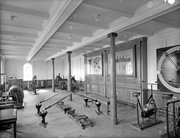 Sala de ginástica da primeira classe por Robert Welch / Creative Commons