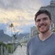 Imagem - Jornalista americano exalta o SUS após sofrer acidente no Rio e receber atendimento: 'Não existe lá'