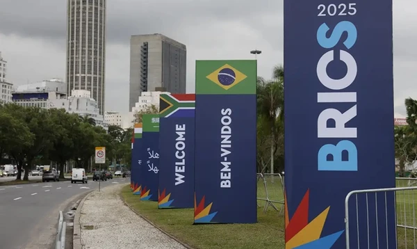 Sem menções a EUA e Israel, grupo denuncia violação internacional