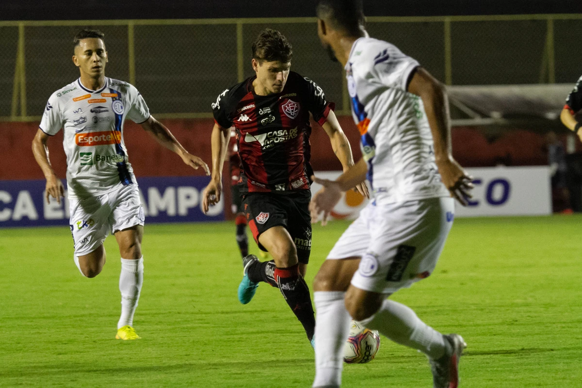 Vitória 2 x 3 Confiança - 26ª rodada Série B 2020 por Letíca Martins/EC Vitória