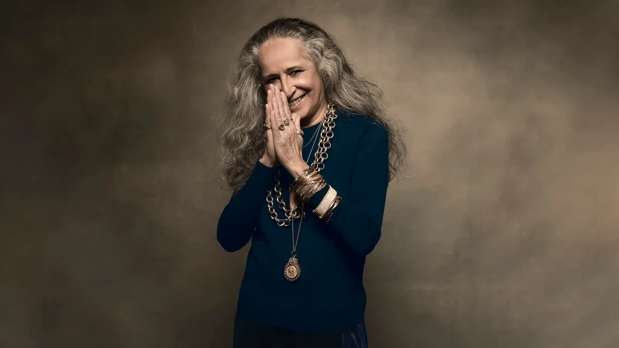 Imagem - Maria Bethânia se antecipa a confusões na Concha Acústica e avisa: 'Plateia em pé'