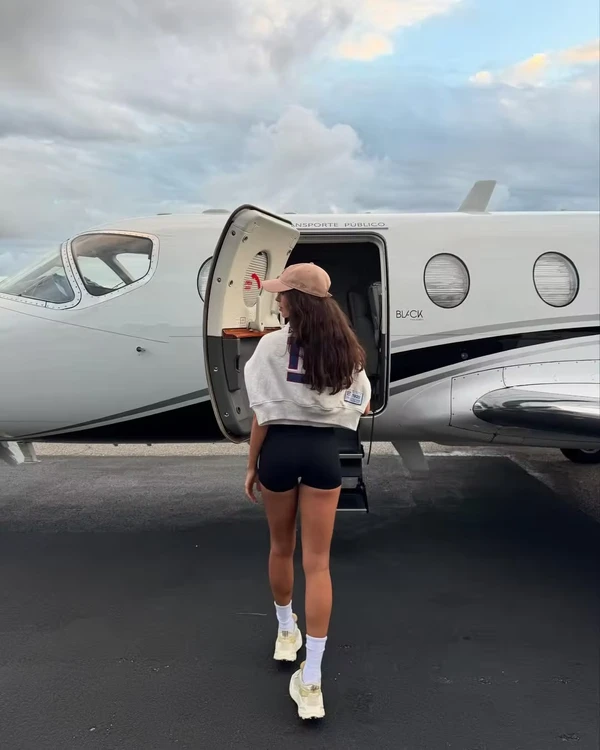 Luana Mandarino por Reprodução