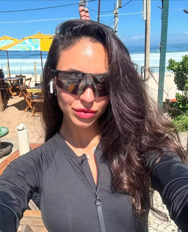 Luana Mandarino por Reprodução