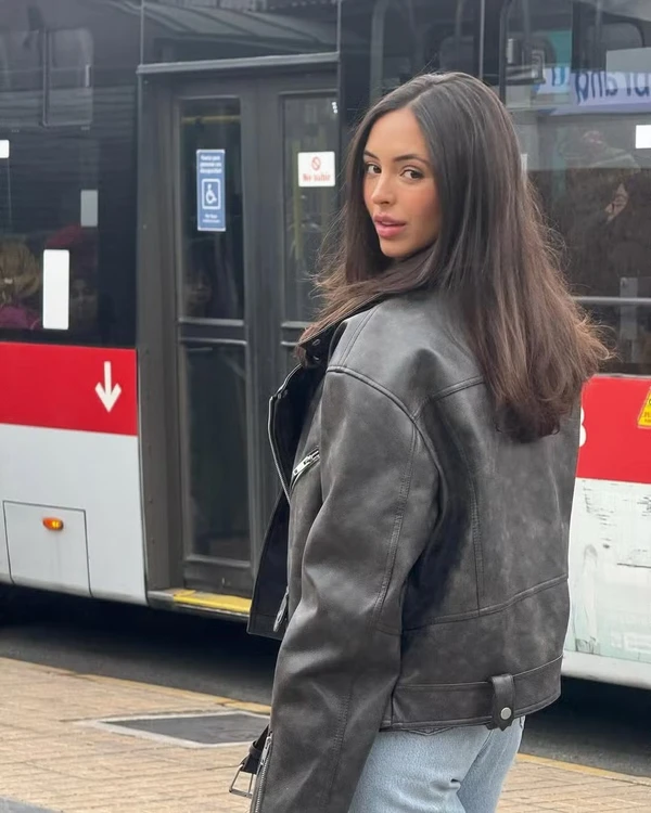 Luana Mandarino por Reprodução