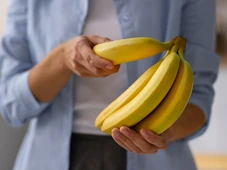 Imagem - Adeus, fruteiras: truque simples faz suas bananas durarem até 10 dias em bom estado