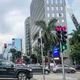 Imagem - Parar no sinal vermelho pode render multa; veja como evitar