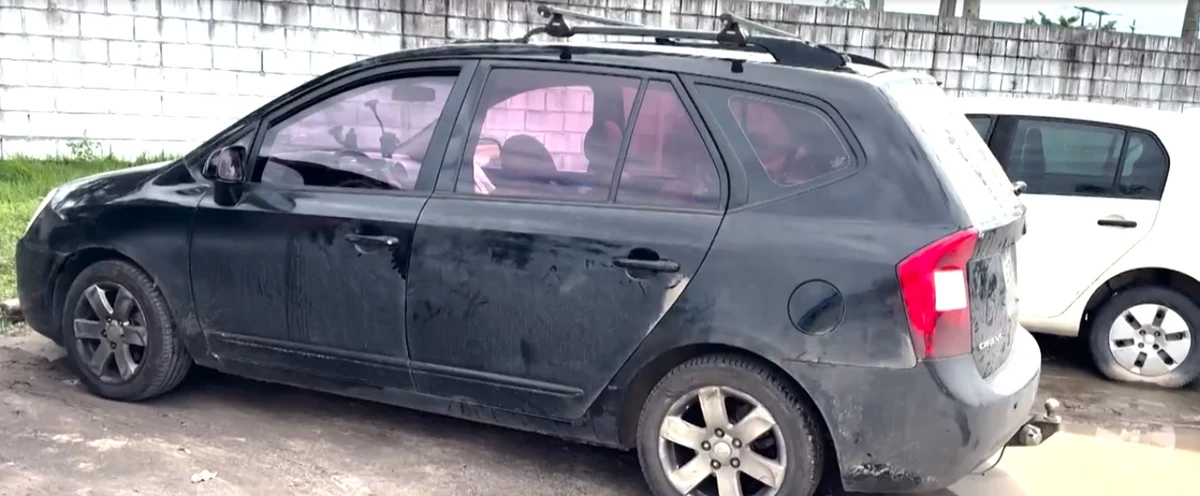 Criminosos tentaram roubar o carro em que ele viajava com a família