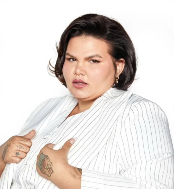 Influenciadora relata mudanças após bariátrica