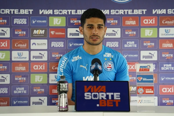 Michel Araújo celebrou a boa fase com a camisa do Bahia