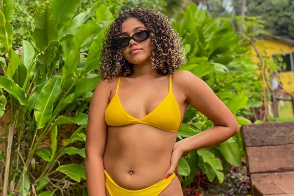 Suellen Allanis Costa Short Silva por Reprodução