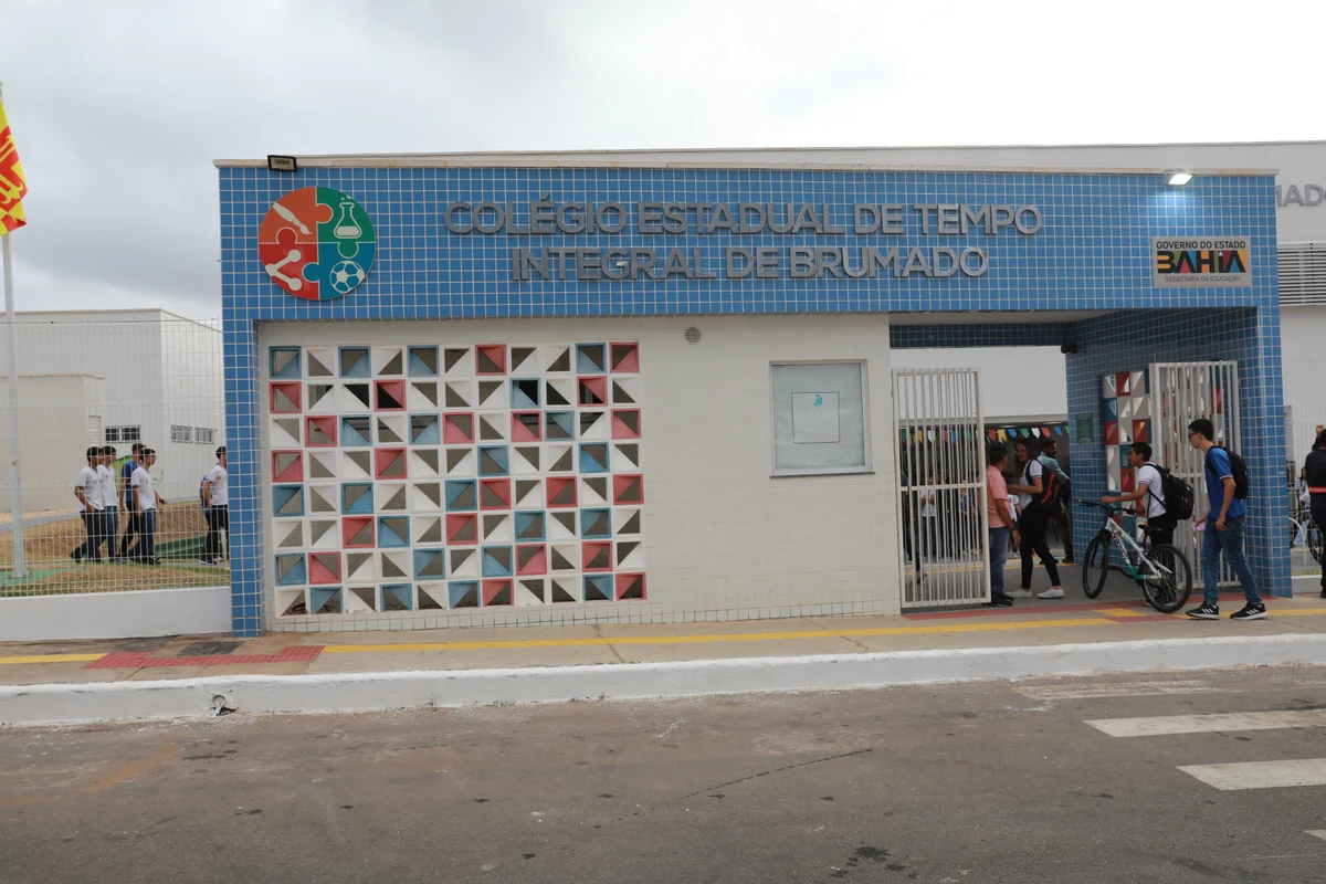 Colégio de Tempo Integral de Brumado por Virlane Carmo/GOVBA