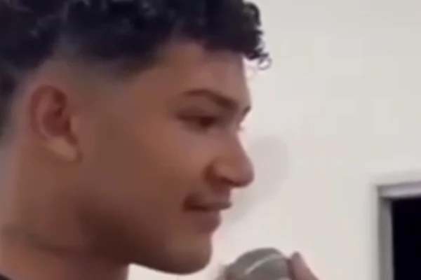 Jovem é morto após o culto 