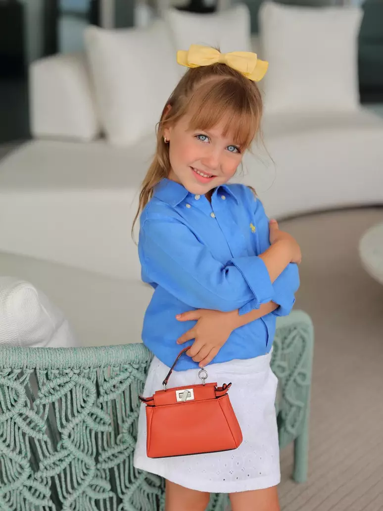 Vicky é filha de Ana Paula Siebert e Roberto Justus por Reprodução