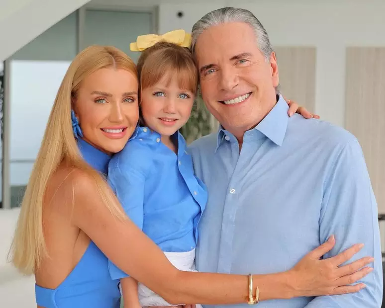 Vicky é filha de Ana Paula Siebert e Roberto Justus por Reprodução