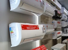 Imagem - Luz na bandeira vermelha : veja como economizar até 80% com soluções simples