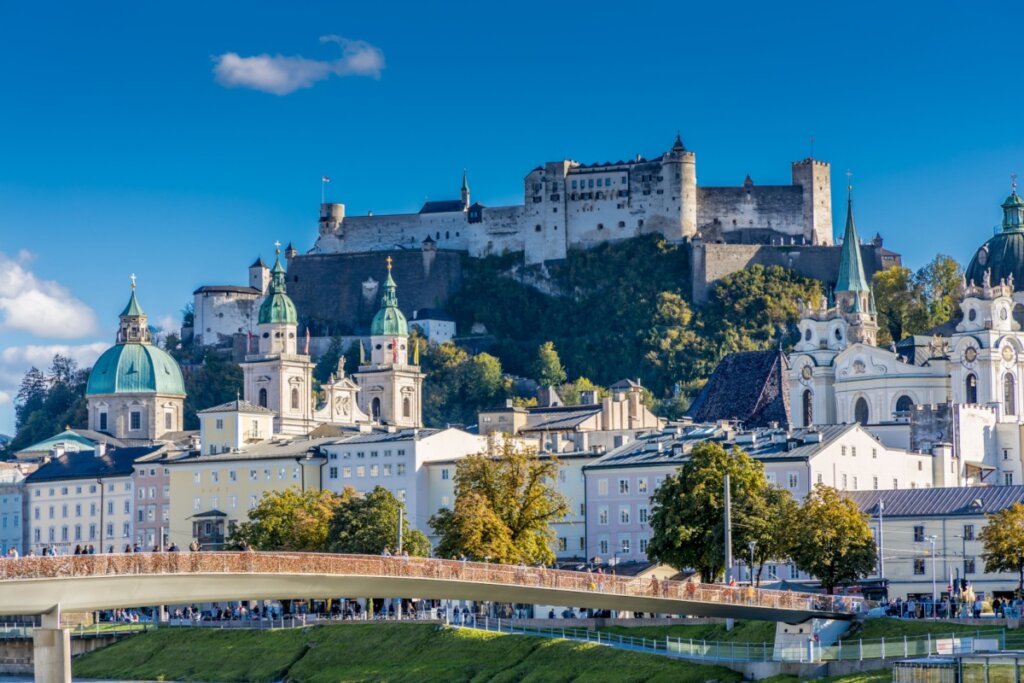 Salzburgo é um tesouro barroco onde a música, a história e a natureza se fundem (Imagem: Julia Mountain Photo | Shutterstock)