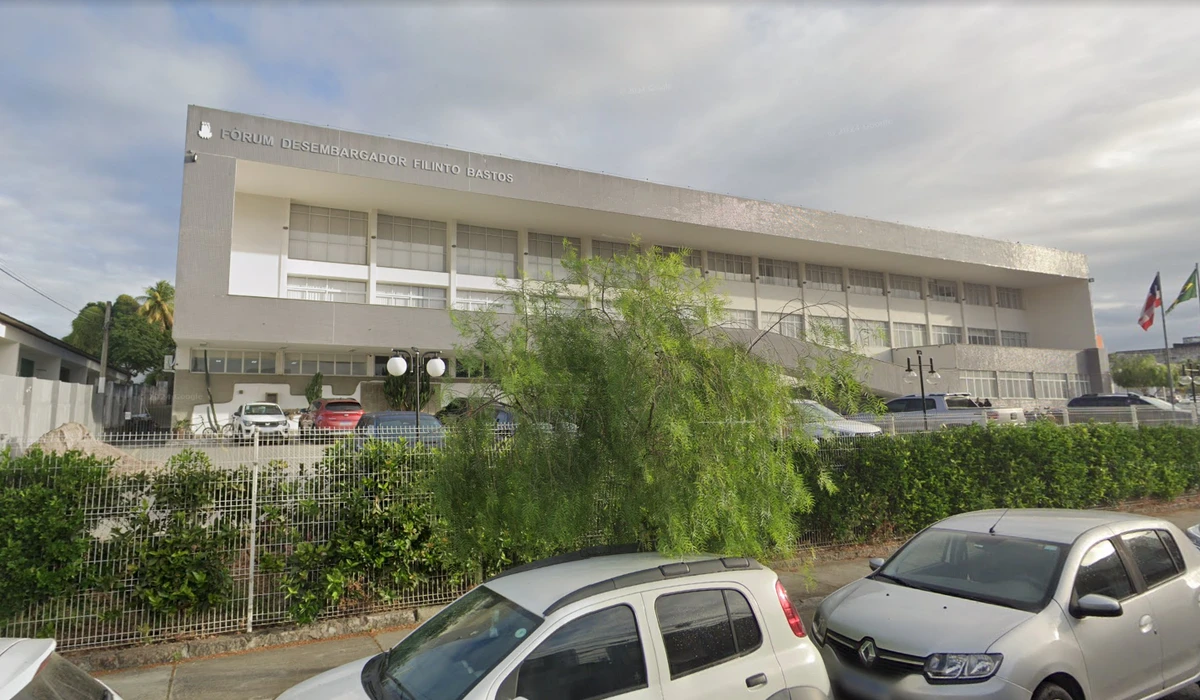 Julgamento começou às 8 horas e só foi finalizado após às 00h por Reprodução/Google Maps