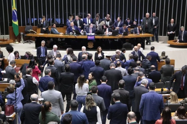 Projeto foi votado nesta quarta-feira (9)