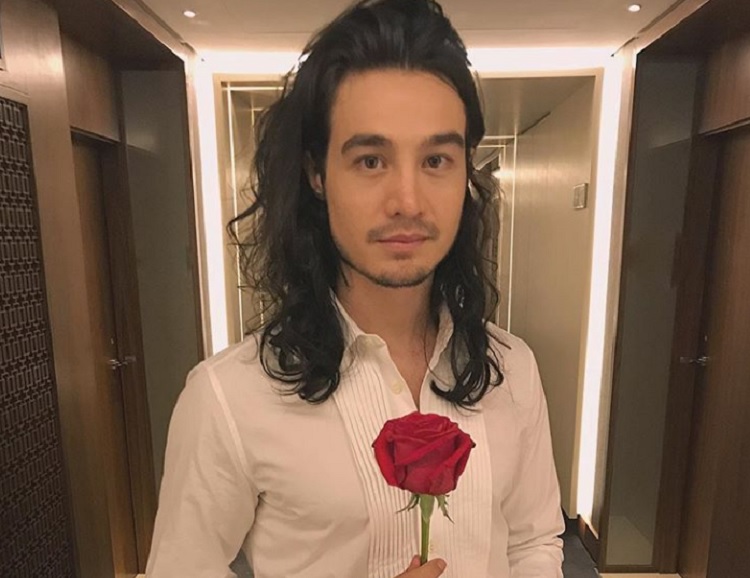 Tiago Iorc por Reprodução