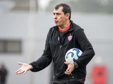 Imagem - Fábio Carille é apresentado pelo Vitória e comanda primeiro treino antes de enfrentar o Inter