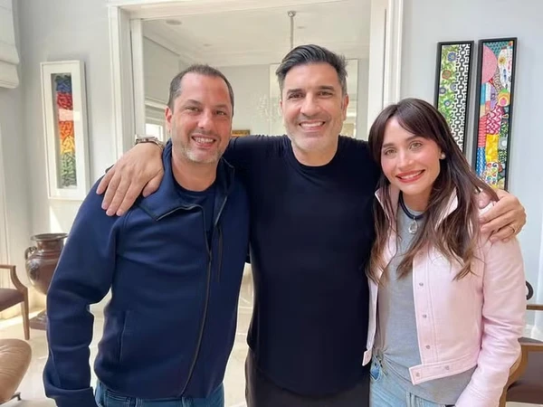 Ana Hickmann reúne família para celebrar alta de Edu Guedes   por Repodução/Instagram