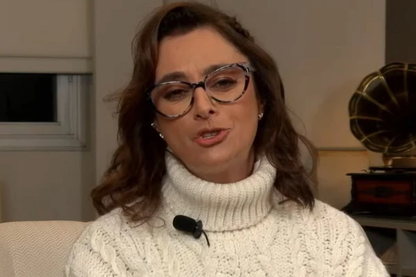 Cátia Fonseca apresentava o "Melhor da Tarde" na Band por Reprodução