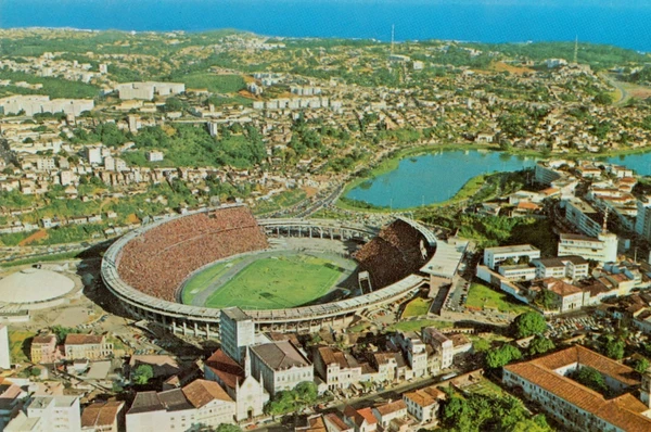 Estádio Octávio Mangabeira, carinhosamente conhecido como Fonte Nova, recebeu grandes jogos ao longo da história