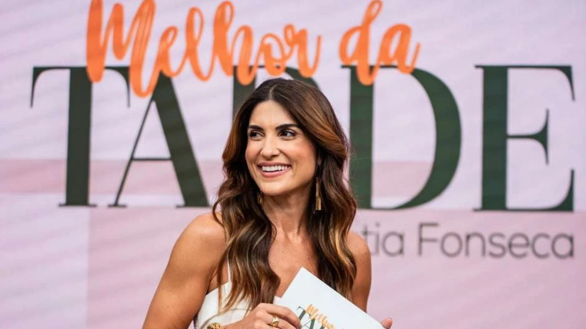 Pâmela Lucciola apresenta o 