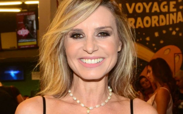 Paula Burlamaqui por Reprodução