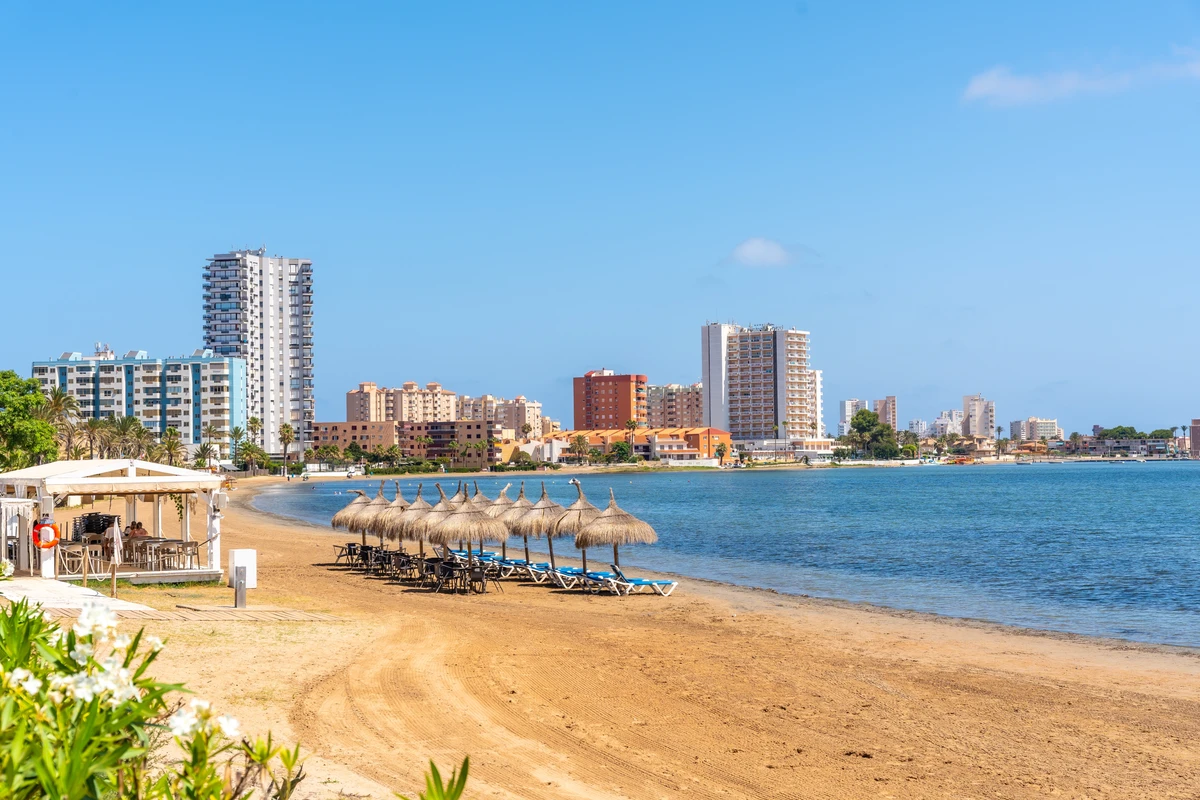 Playa de Cavanna por Shutterstock