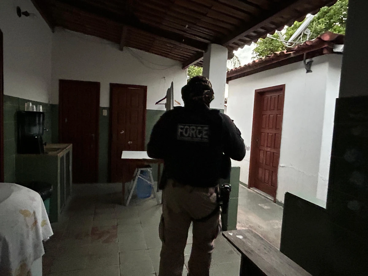 Policiais fizeram buscas em endereços ligados ao investigado por Divulgação