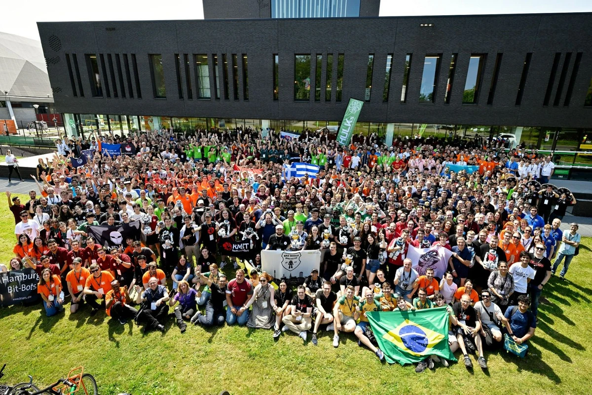 RoboCup por Divulgação