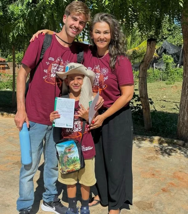 Suzana Alves e família por Reprodução