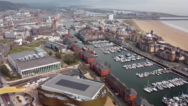 Swansea, eleita a melhor cidade costeira da Grã-Bretanha