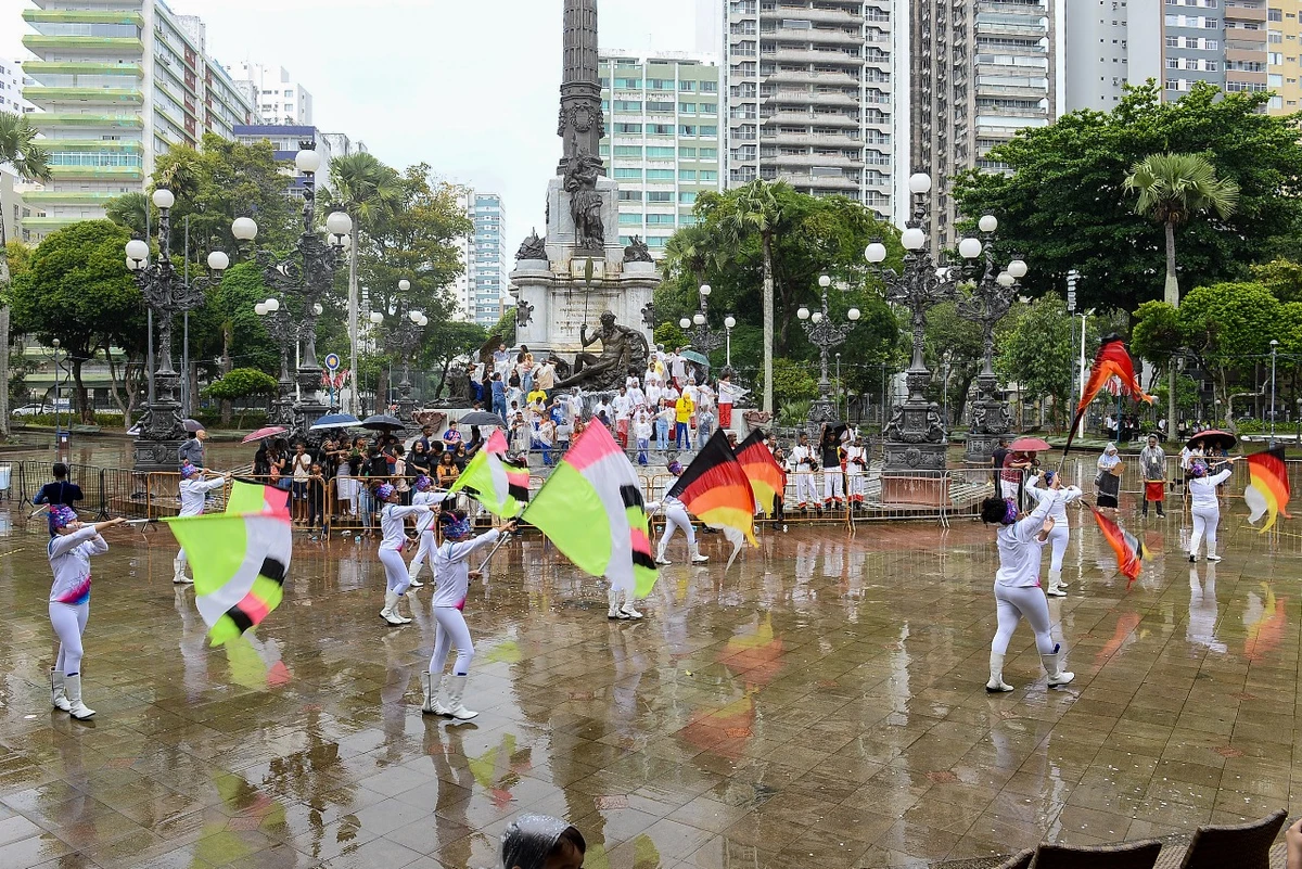 Festival de Fanfarras e Balizas que foi realizado na Praça do Campo Grande neste sábado (12) por Jefferson Peixoto / Secom PMS