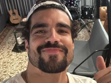 Imagem - Caio castro assume namoro com atriz global; saiba quem