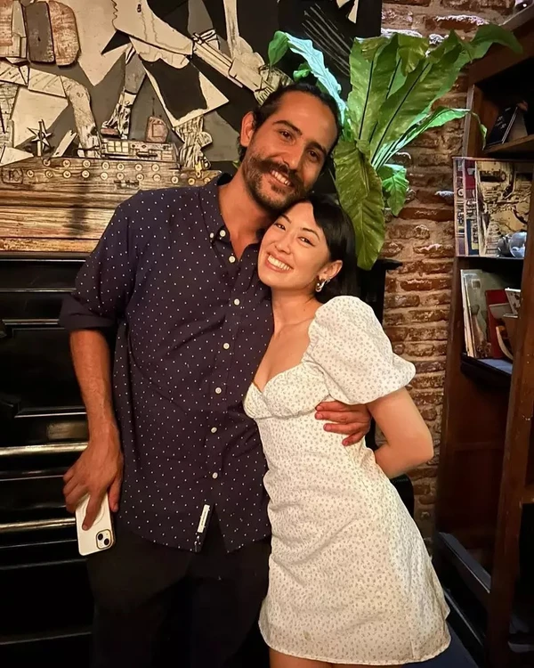 Ana Hikari e o noivo, Facundo Connio por Reprodução/Redes Sociais