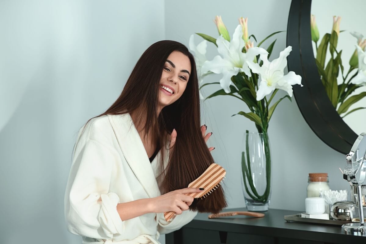 Cuidados simples ajudam a recuperar a saúde do cabelo (Imagem: Pixel-Shot | Shutterstock)