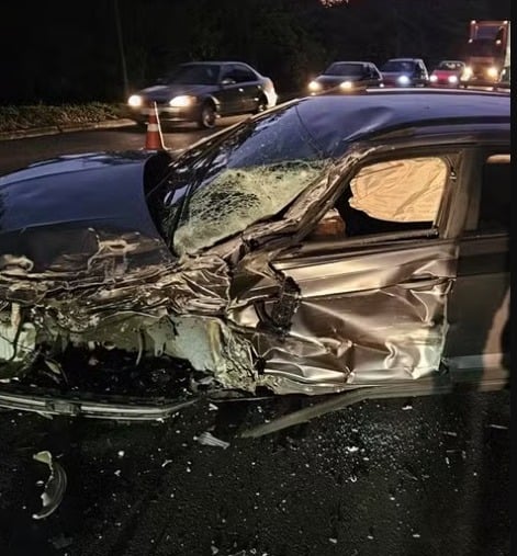 Fabiano capota carro após show e assusta fãs por Reprodução