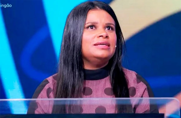 Mulher perde R$ 1 milhão ao errar última pergunta no 'Quem Quer Ser um Milionário?' por Reprodução 